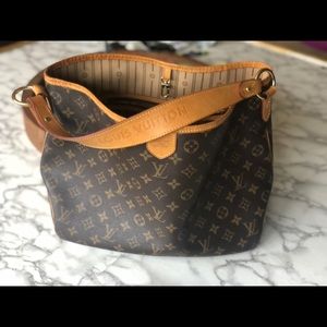 Louis Vuitton delightful PM retired gr8 condition